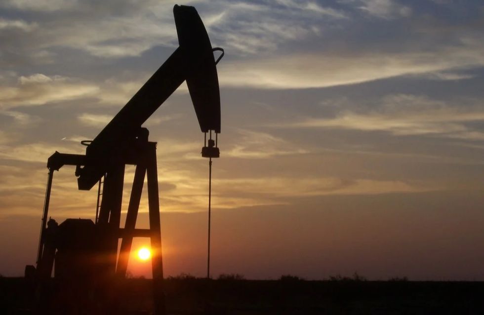 OIL & GAS